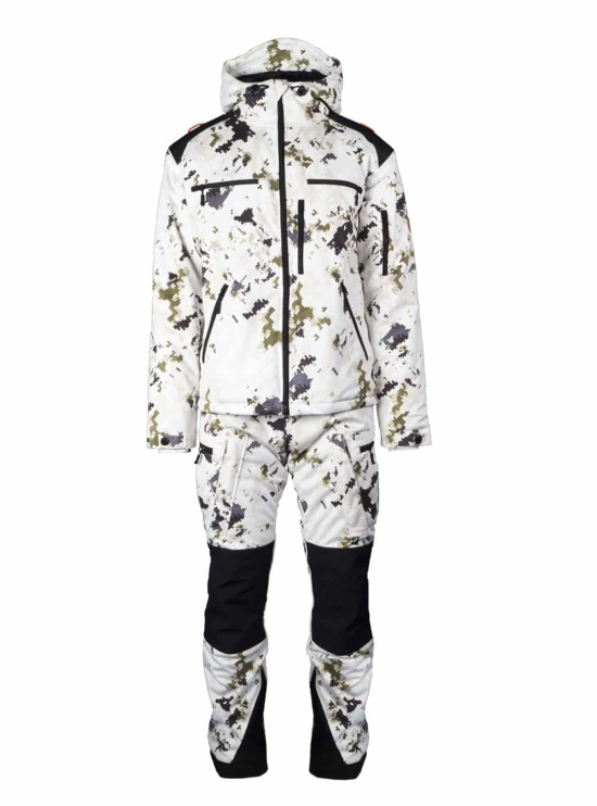 Naruska snow camo hunting suit from the front