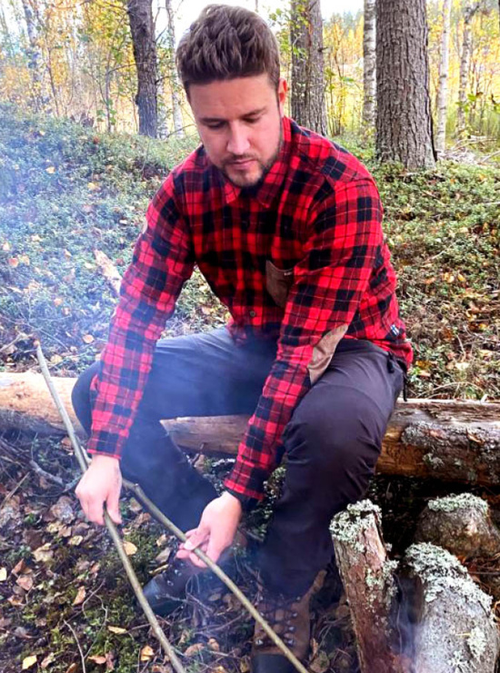 Repo Red flannel shirt