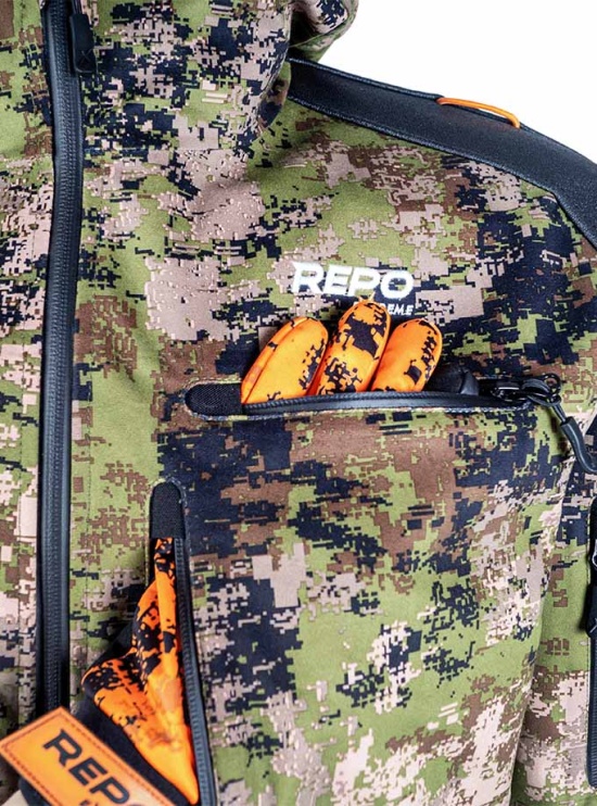 Alpha G2 xFade hunting jacket chest pocket