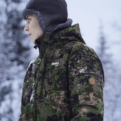 Karelia Dark xFade metsästyspuku yksityiskohta olkavarressa